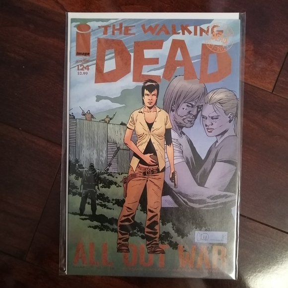 The Walking Dead Comic Book lot Issues 115-126 - Picture 13 of 15
